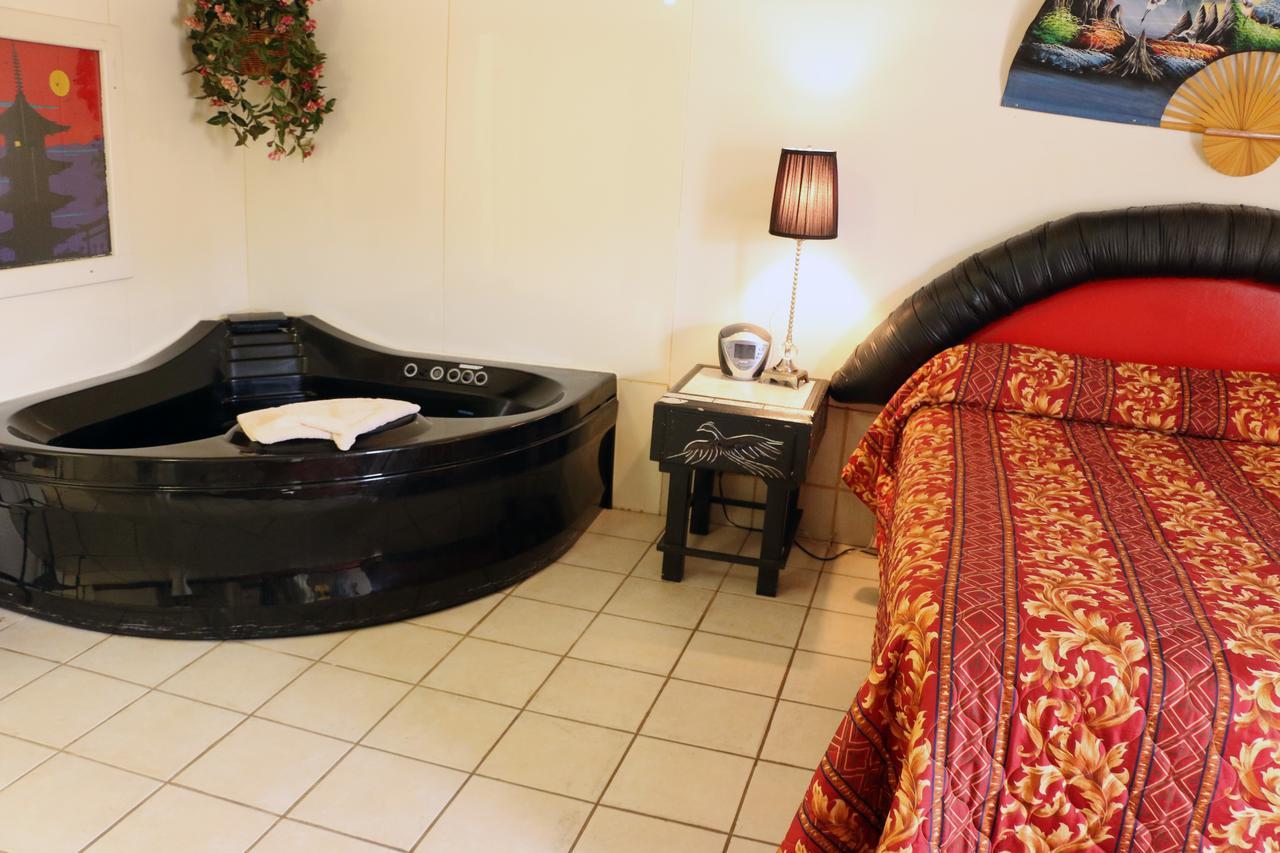 Bed Ford Inn Erie Bagian luar foto