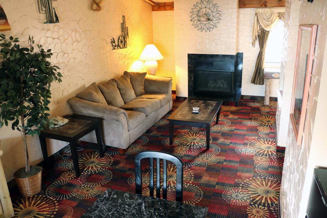 Bed Ford Inn Erie Bagian luar foto