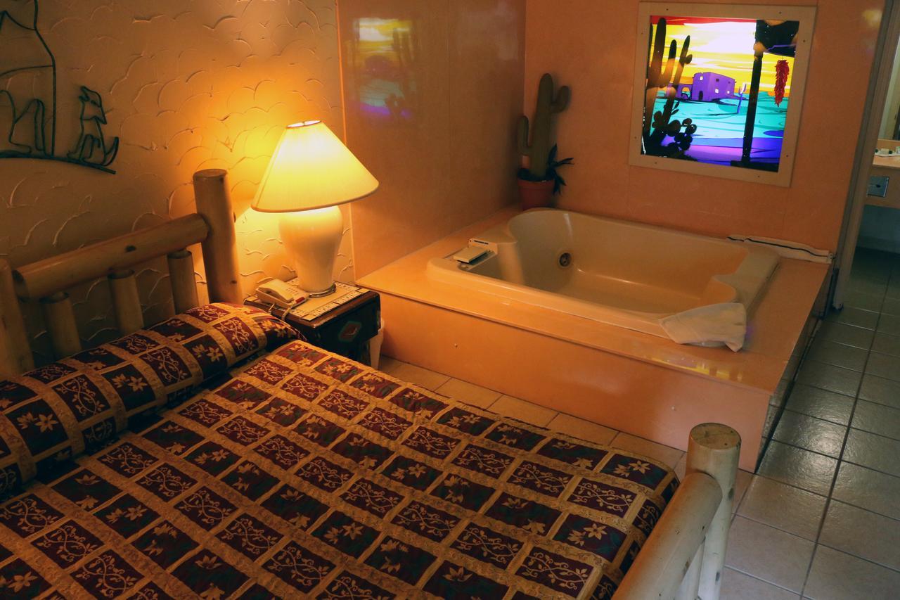 Bed Ford Inn Erie Bagian luar foto