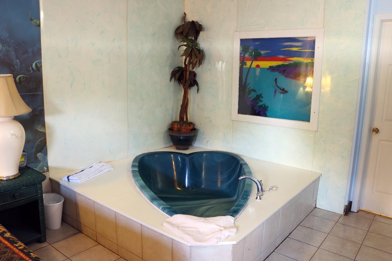 Bed Ford Inn Erie Bagian luar foto
