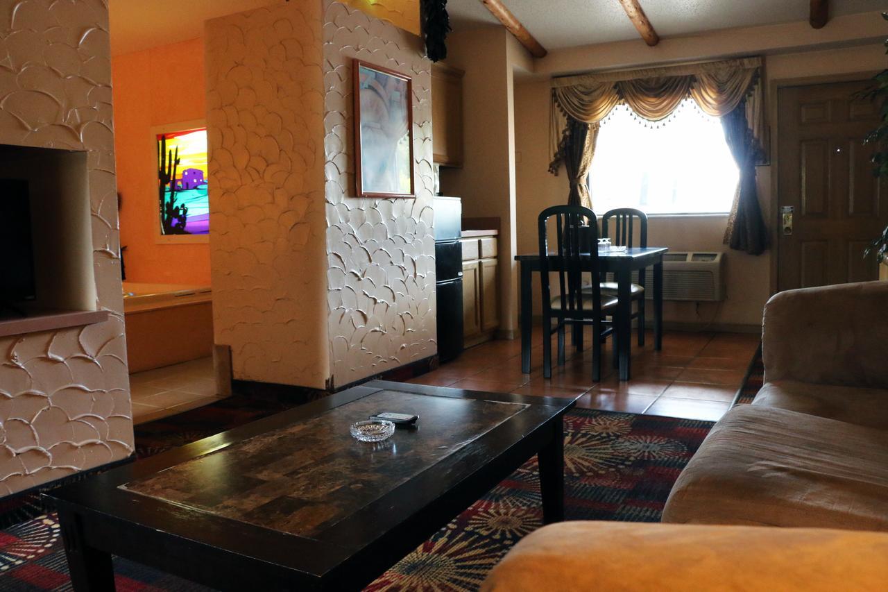 Bed Ford Inn Erie Bagian luar foto