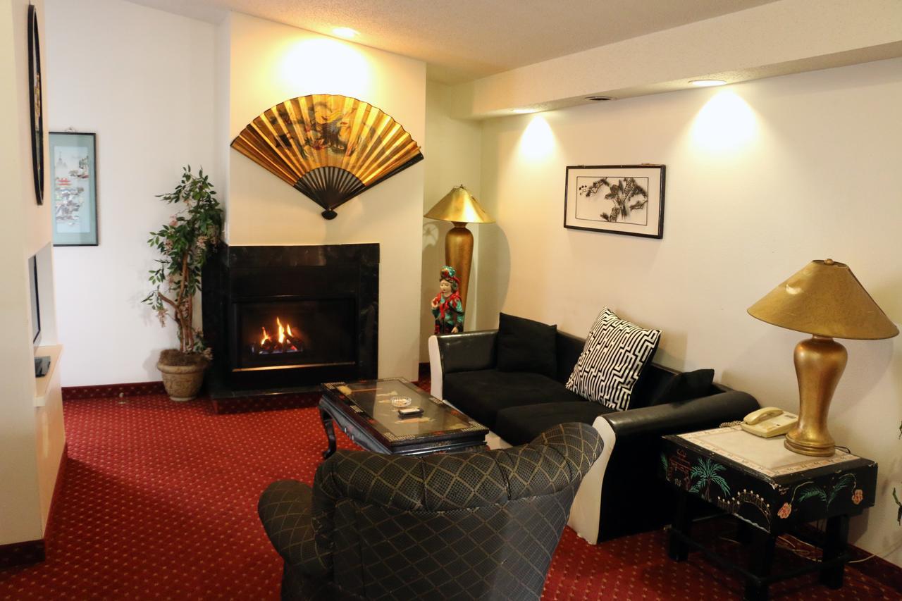 Bed Ford Inn Erie Bagian luar foto