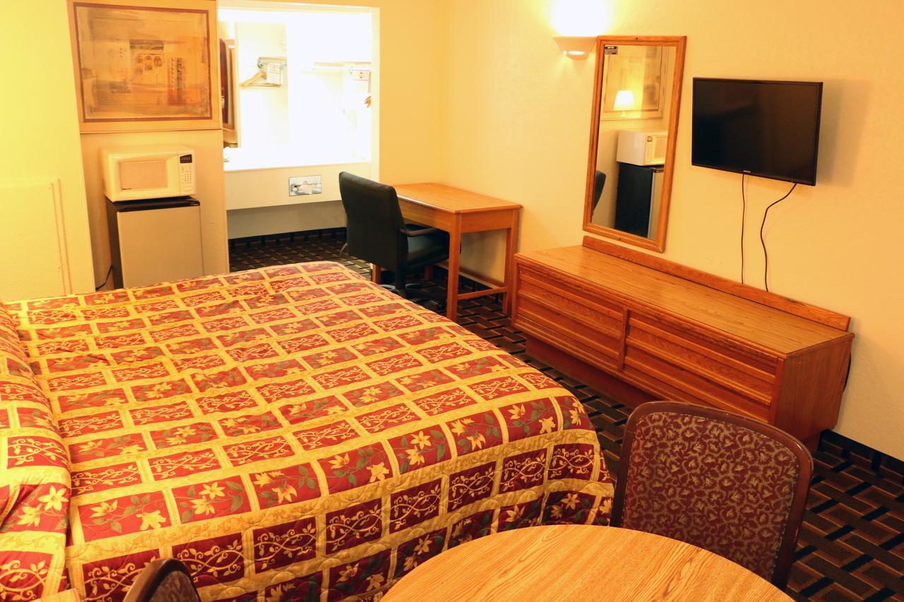 Bed Ford Inn Erie Bagian luar foto
