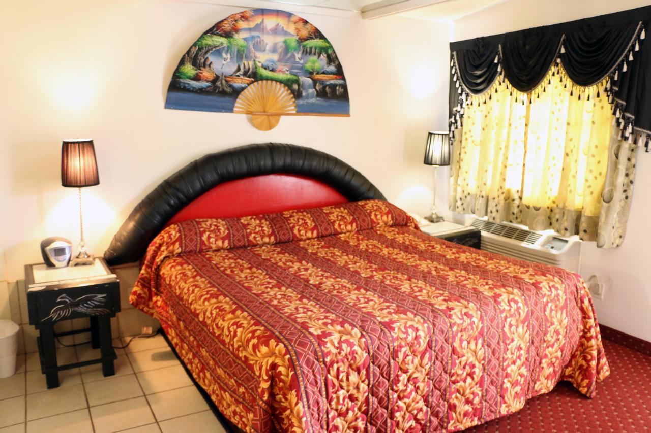 Bed Ford Inn Erie Bagian luar foto